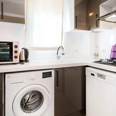 Daire Charming Flat W Terrace 3 Min To Beach In Bodrum Turgutreis