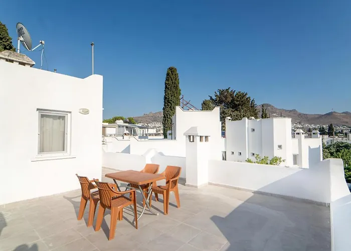 Charming Flat W Terrace 3 Min To Beach In Bodrum Appartement