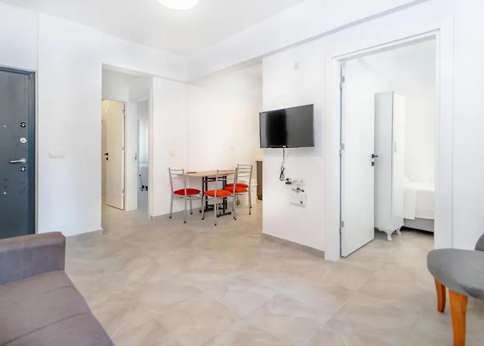 Charming Flat W Terrace 3 Min To Beach In Bodrum *