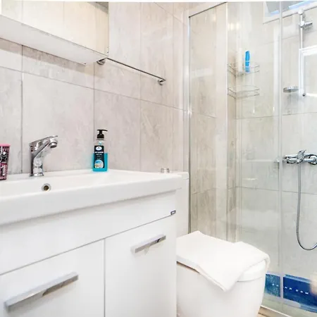 Charming Flat W Terrace 3 Min To Beach In Bodrum * Тургутрейс